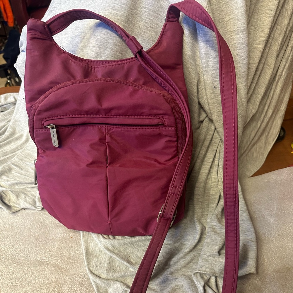 Travelon Anti-Theft Crossbody